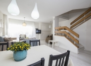 5 bedrooms reno villa - dining area